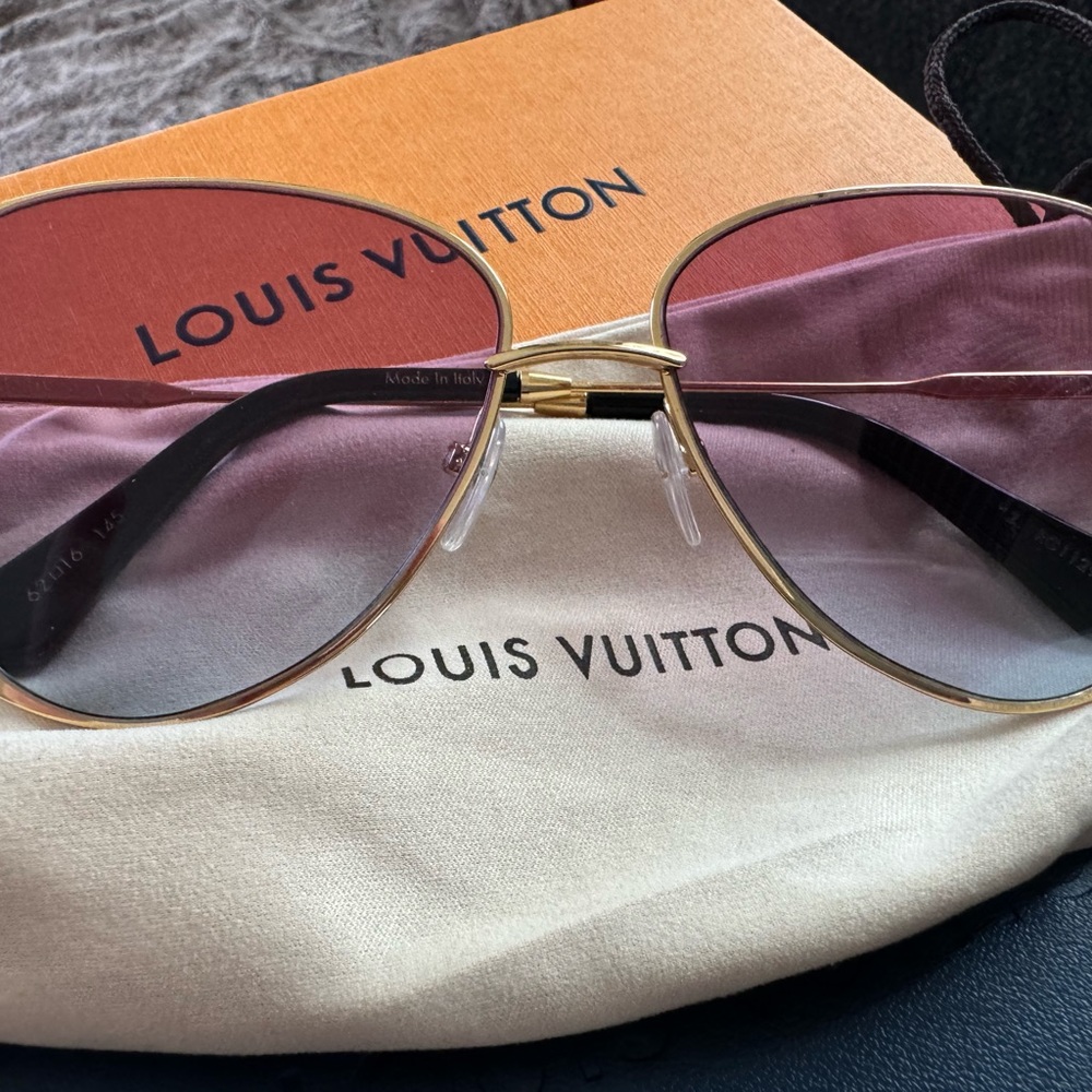 Louis Vuitton sunglasses - Picture 3 of 9
